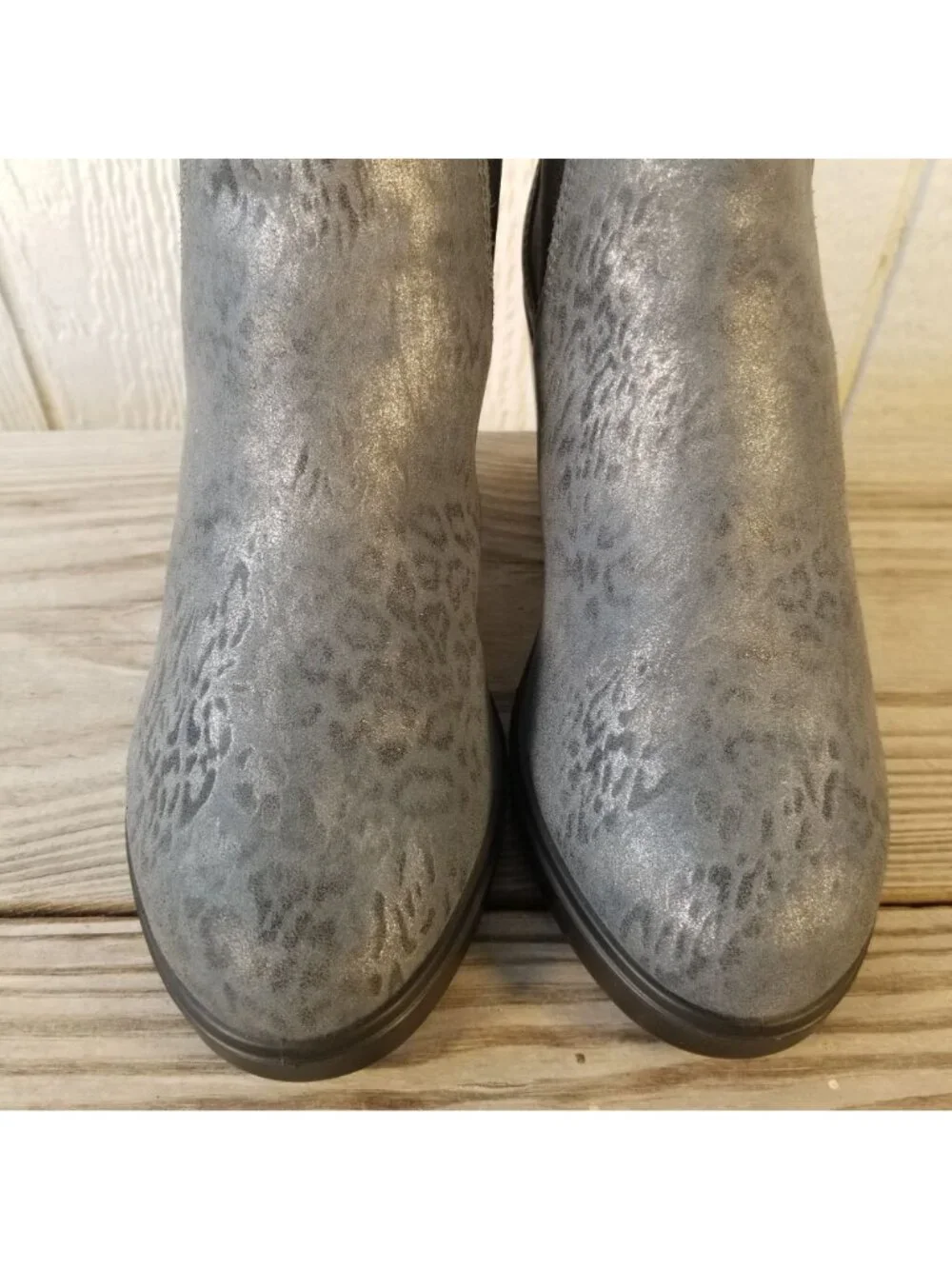 Blundstone Chelsea Womens Silver Cheetah Print High Cuban Heel Boots US 9 2365